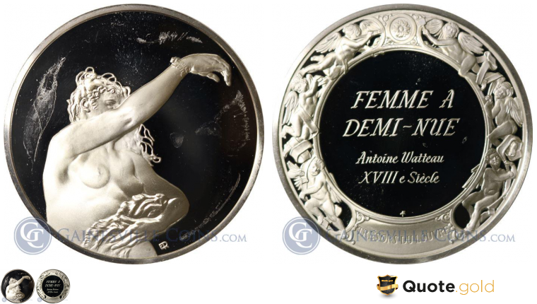 Femme A Demi-Nue